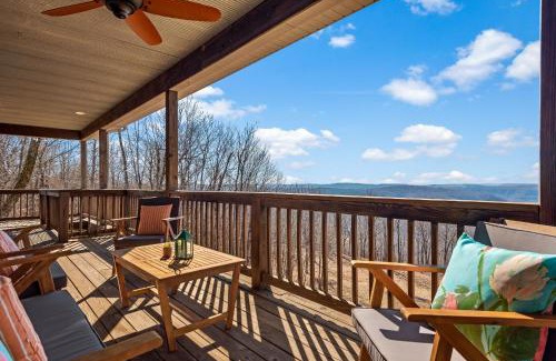 Jasper House | Ozark Retreat with Mountain Views Fire Pit & Deck