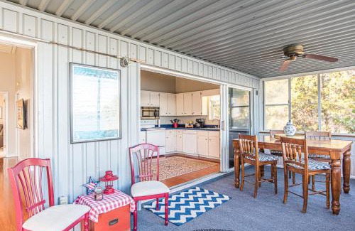 Crystal River House | Ozello Coastal Lodge Your Tranquil Waterfront Retreat Sleeps 6 Private Dock Dog Ok