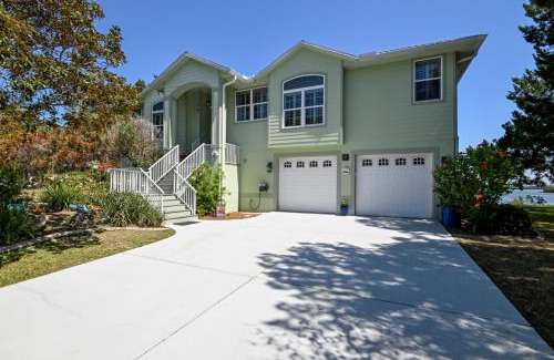 Crystal River House | Ozello Manor Waterfront private dock large patio sleeps 8 dog ok