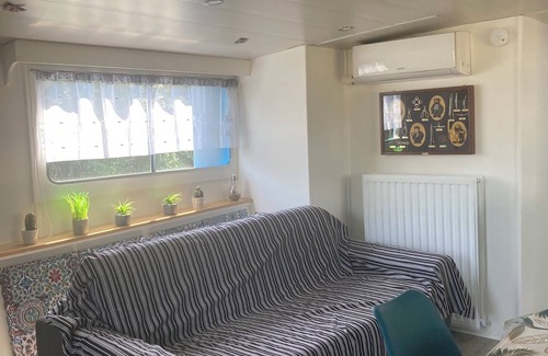 Venette Boat Rental | Péniche Marie-lou
