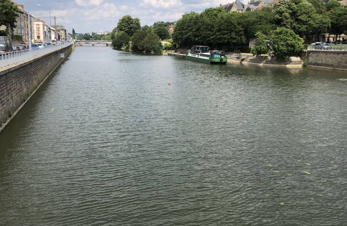 Liberation Boat Rental | Péniche - Santez Anna