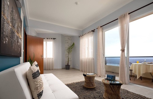 Porto Moniz Bed & Breakfast | Pérola Views Inn 108 by Madeira Sun Travel