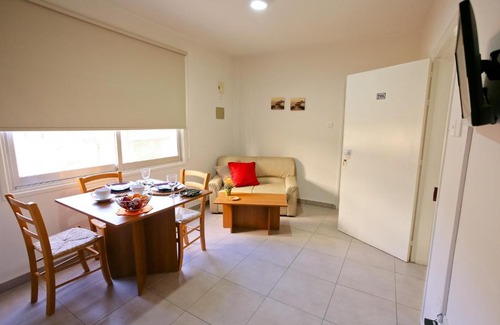 Larnaca City Centre Apartment | P. Ioannou Flats