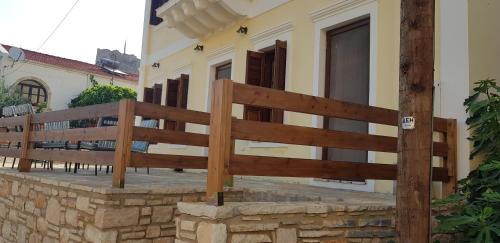 Megisti House | P&M House
