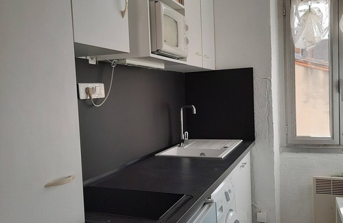 Avignon City Centre Apartment | P1 25m2 Furnished, Equipped Avignon Centre