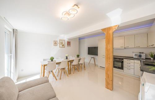 Freiimfelde - Kanenaer Weg Apartment | P2 Premium-Suite, 4 Zimmer, 105qm, Parkplatz