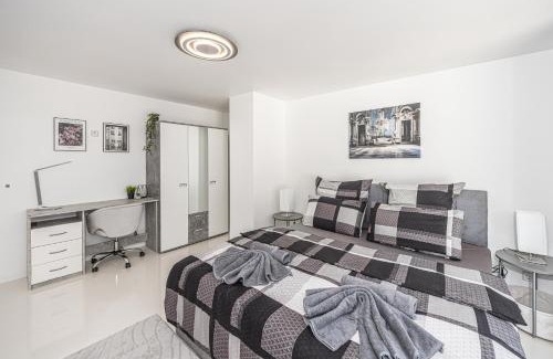 Freiimfelde - Kanenaer Weg Apartment | P3 Premium-Lounge, 5 Zimmer, 140 qm, Parkplatz