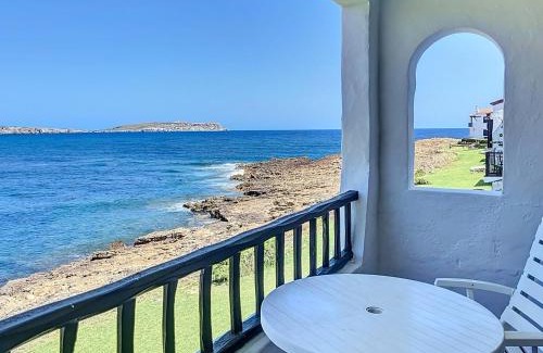 Platges de Fornells Apartment | P98 - Bonito apartamento sobre el mar