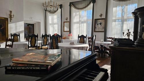 Małomice Bed & Breakfast | Pałac Chichy