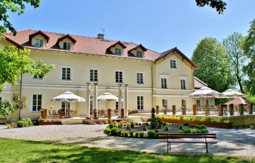 Grojec Resort | Pałac Kobylin