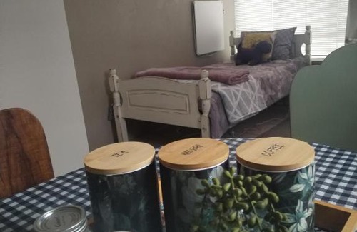 Sutherland Apartment | Pa se Engel Self Catering Located in Sutherland Town