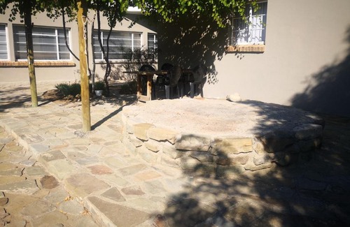 Sutherland Apartment | Pa se Engel Self Catering Located in Sutherland Town