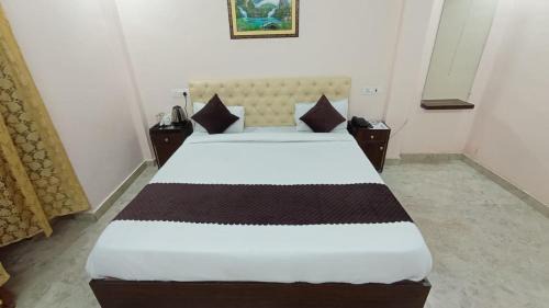 Ayodhya House | Paavan Palace