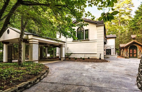 Paces House | Paces Palazzo-Atlanta's premier 2.3 acre Buckhead estate