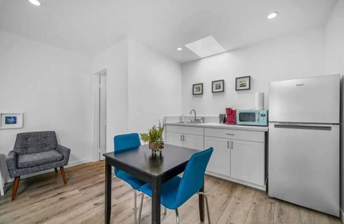 Crown Point Apartment | Pacific Beach Bayside Studio