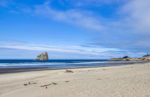 Kiwanda Shores House | Pacific City Ocean Front Escape