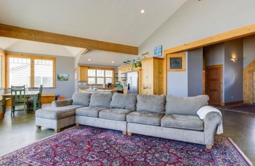Kiwanda Shores House | Pacific City Ocean Front Escape