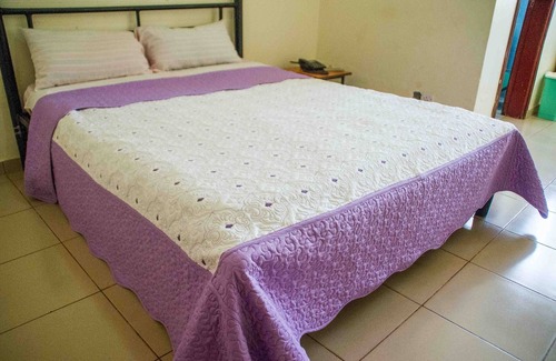 Lira Hotel | Pacific Grand Hotel