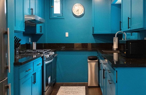 Pacific Heights Apartment | Pacific Heights-1Bedroom Renovated-Hidden Gem