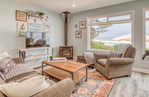 Seal Rock House | Pacific House