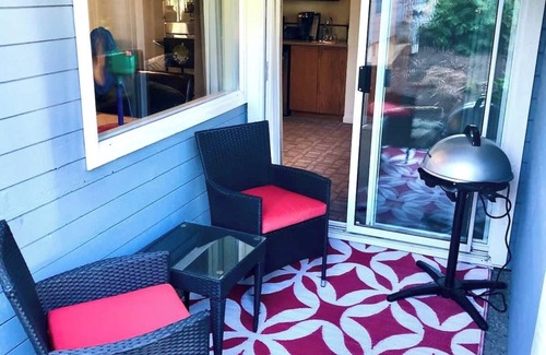 Regional District of Nanaimo Condo | Pacific Oasis ★ Ocean ★ Studio ★ Kitchenette