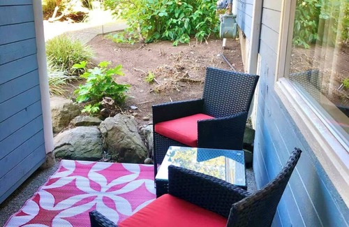 Regional District of Nanaimo Condo | Pacific Oasis ★ Ocean ★ Studio ★ Kitchenette