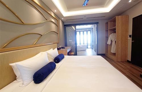 Si Rusa Hotel | Pacific Regency Beach Resort, Port Dickson