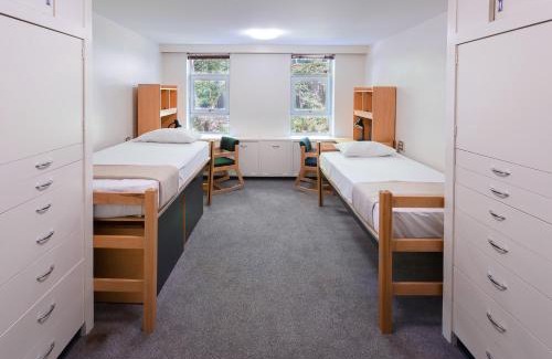 Vancouver Hostel | Pacific Spirit Hostel