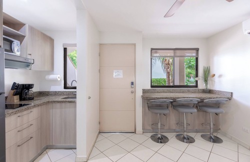 Coco Condo | Pacific Sunset Ground Unit Condo across the beach