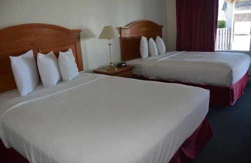 Brookings Hotel | Pacific Sunset Inn