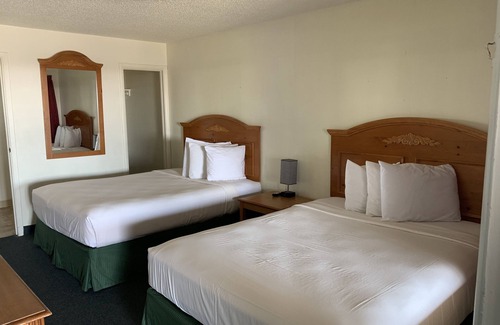 Brookings Hotel | Pacific Sunset Inn
