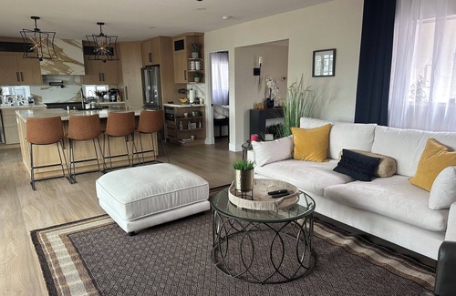 Capistrano Beach Apartment | Pacific View Modern Coastal Beach House