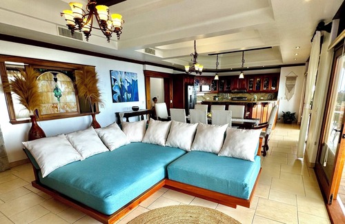 Manuel Antonio Apartment | Pacifico Colonial Luxury Penthouse in Manuel Antonio Panoramic Ocean View