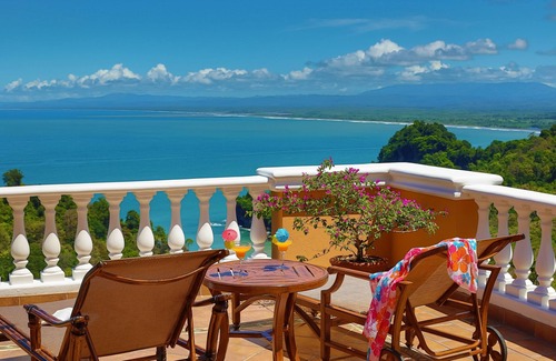 Manuel Antonio Apartment | Pacifico Colonial Luxury Penthouse in Manuel Antonio Panoramic Ocean View