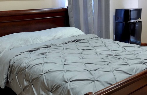 Downtown Skagway Hotel | Pack Train Inn
