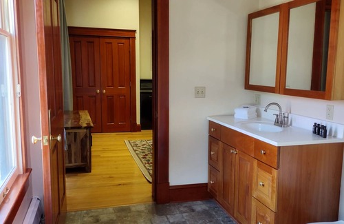 Downtown Skagway Hotel | Pack Train Inn