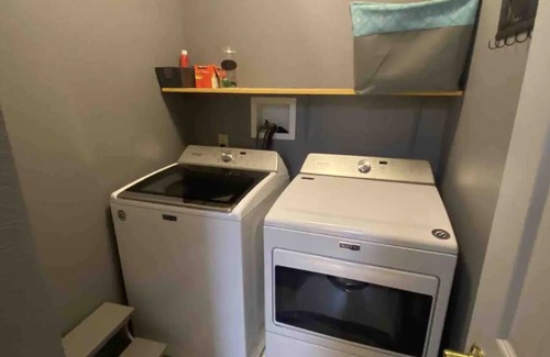 Packwood Cabin | Packwood Adventure Lodge:private HOT TUB, game room, river access, 15 min to SKI