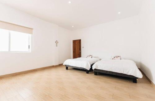 Monteverde Villa | Pacoa - Casa moderna con vista y salida privada al mar