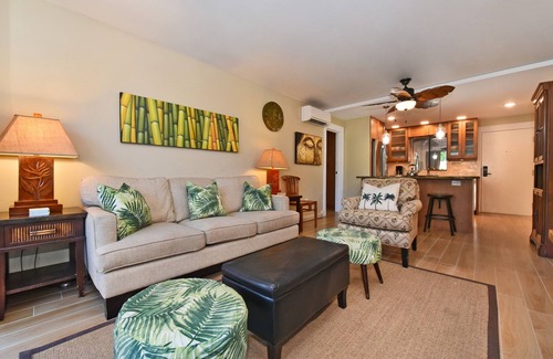 Kihei Condo | PacSB102 Whale Season Deals at Spacious 3BD Condo Across Beach w AC Pool