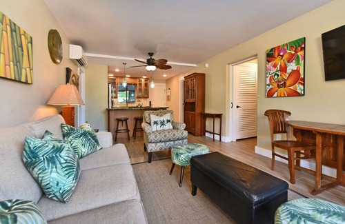 Kihei Condo | PacSB102 Whale Season Deals at Spacious 3BD Condo Across Beach w AC Pool