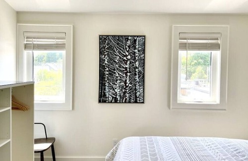 Meaford Apartment | "Paddle" at Hills Meaford