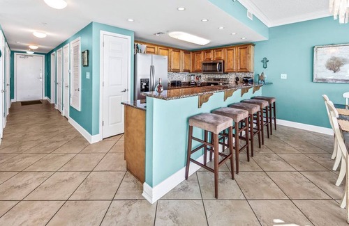 Gulf Shores Condo | Paddleboard Incl. - Holy Guacamole jaw-dropping views! Wall of Glass, 170+ 5*