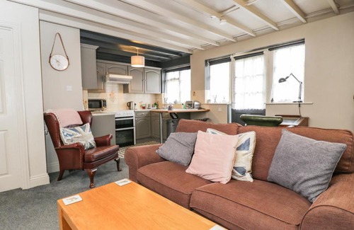 Crudwell House | Paddock Cottage