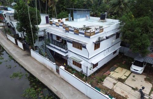 Alappuzha House | Paddy N Canal Homestay
