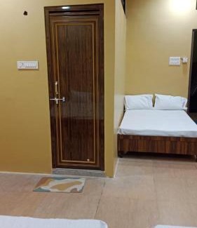 Ujjain House | Padharo Sa HomeStay