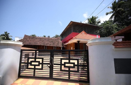 Poovar House | Padippura Veedu - Stay and relax