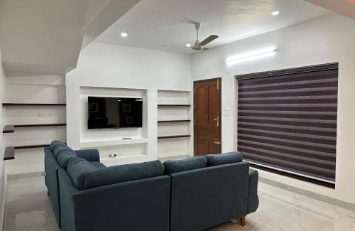 Thiruvananthapuram Villa | Padmanabham Villa Blissful 3BHK Stay Near Airport