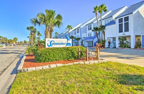 Corpus Christi Apartment | Padre Island Retreat on Canal - 2 Mi to Beach!