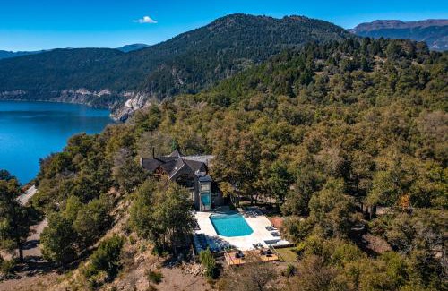 Lanin National Park Hotel | Paihuen - Resort De Montaña