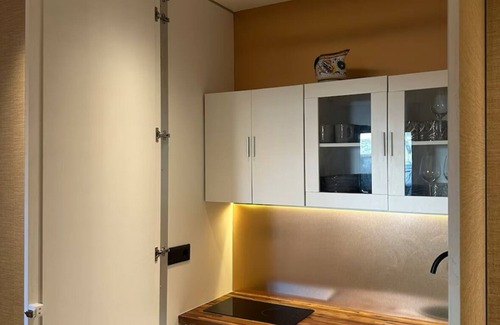 Tivoli Apartment | Painter's Suite - Quite Luxury between Relaxation and History